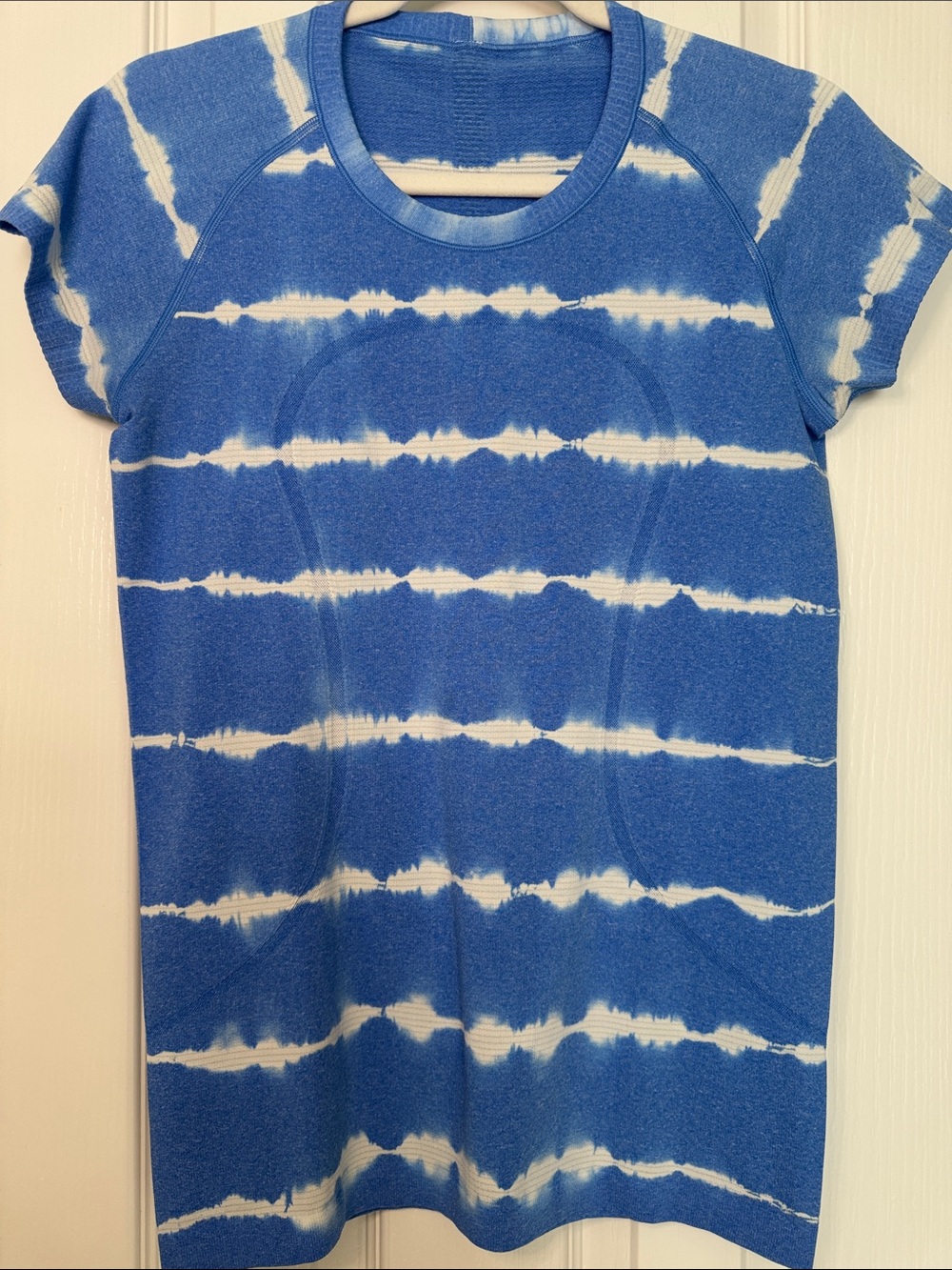 Lululemon Women’s Swiftly Top Pipe Dream Blue Tie Dye Size 8